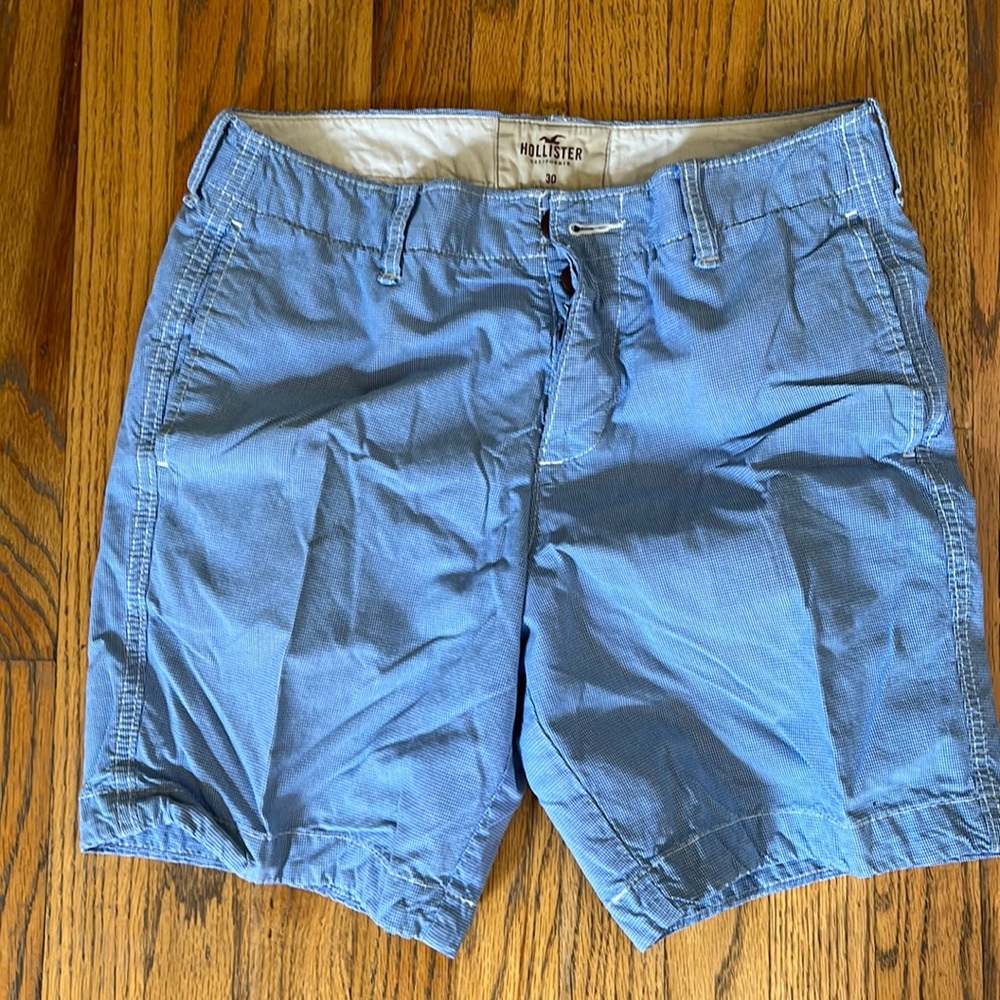 Hollister 30 inch blue hounds tooth shorts